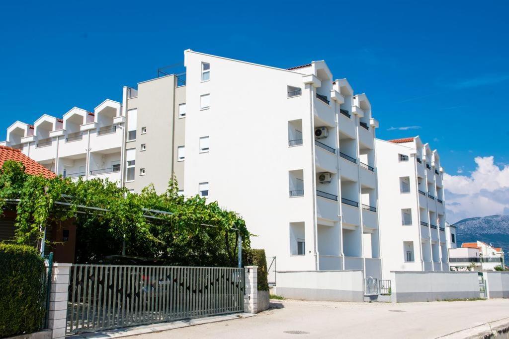 Terrace Apartment Danny Kaštela Exterior foto